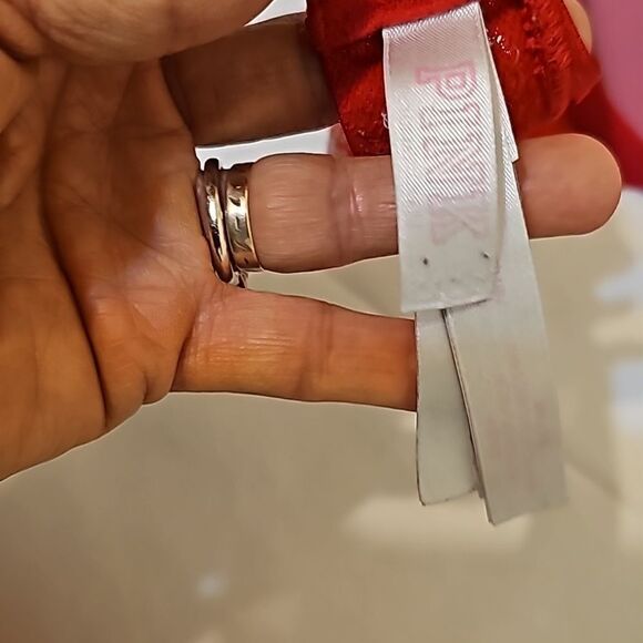 Victoria's secret bundle of bra and panties. - Picture 5 of 6